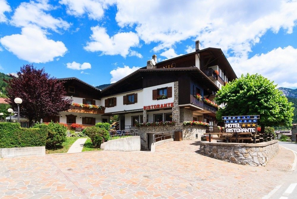 Hotel Edelweiss Cervia Exterior foto