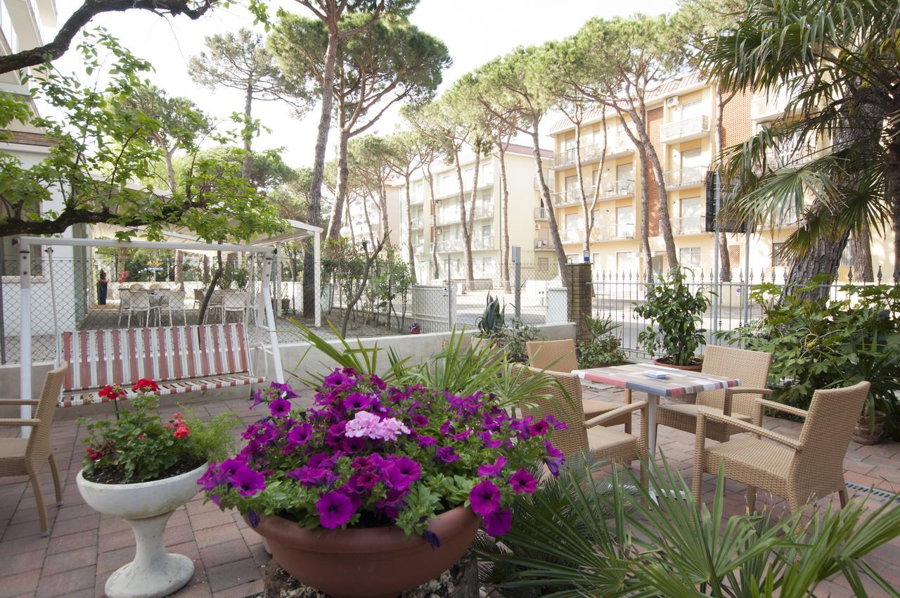 Hotel Edelweiss Cervia Exterior foto