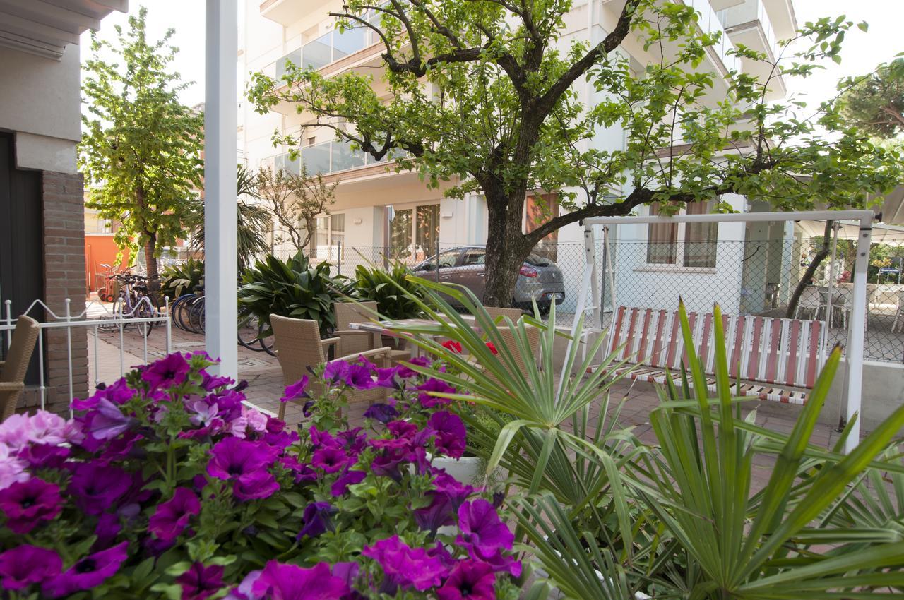 Hotel Edelweiss Cervia Exterior foto